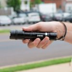sabre-2-in-1-stun-gun-s-1000sf-fakos-thiki-black