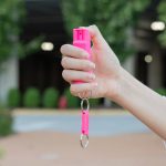pepper-spray-sabre-hc-nbcf-02-pink-me-kriko-grigoris-apeleutherosis-1-e1705682002227.jpg