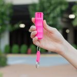 pepper-spray-sabre-hc-nbcf-02-pink-me-kriko-grigoris-apeleutherosis-2-e1705681993491.jpg