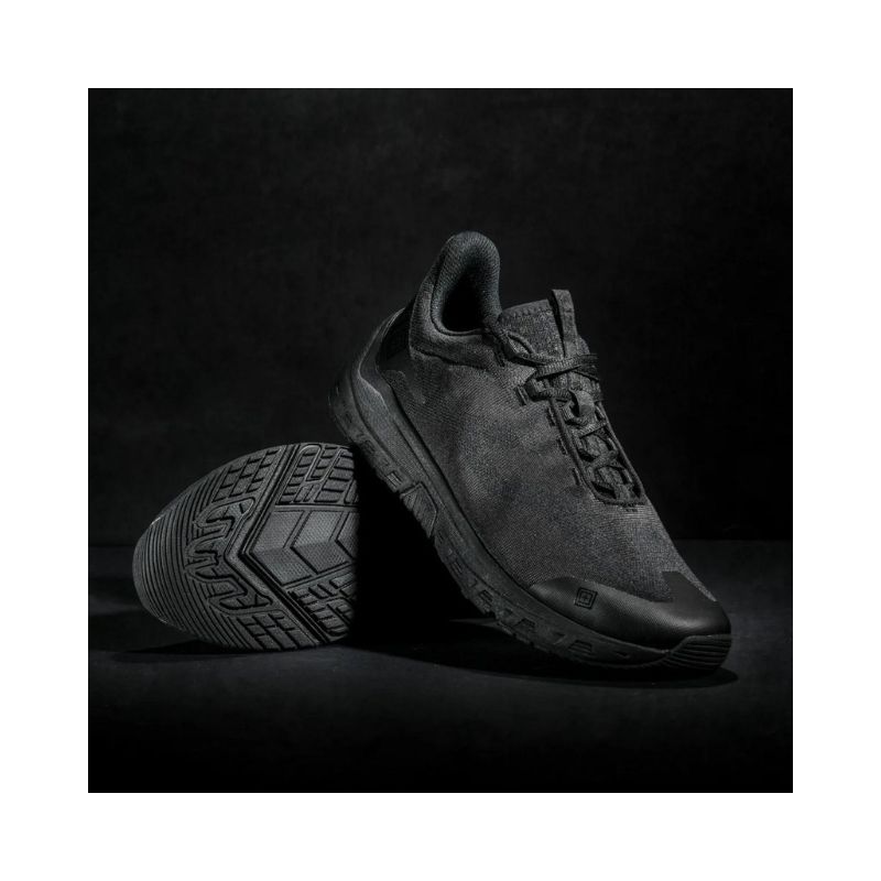 papoutsia-pr-r-inure-runner-triple-black-12488-007-8.jpg